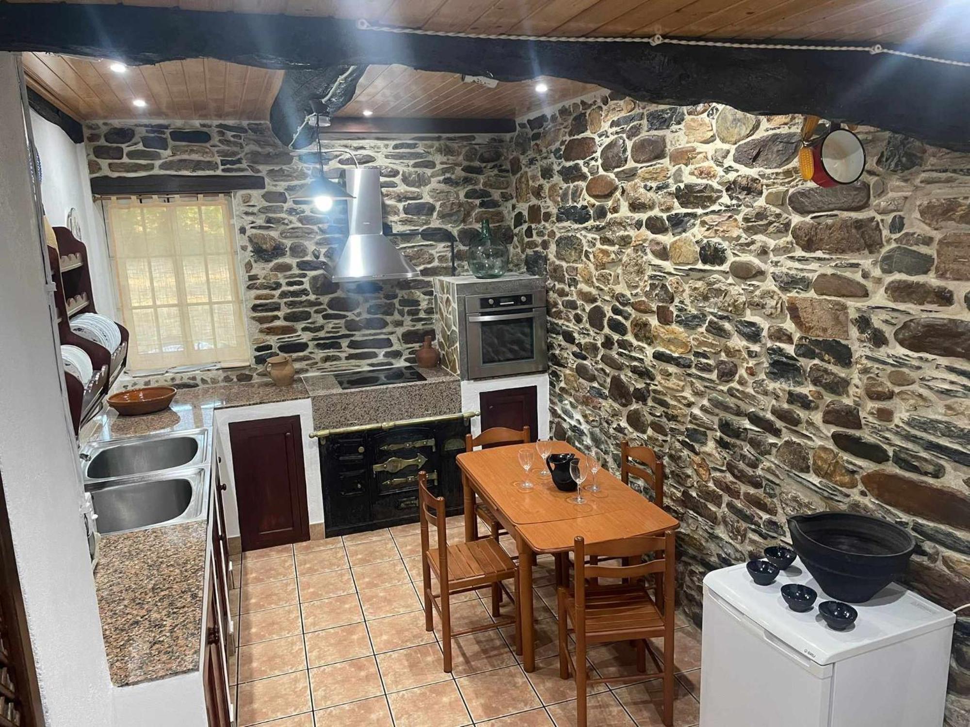 Casa Do Hiebra Alojamiento Rural Ribeira Sacra Castroncelos Exterior photo